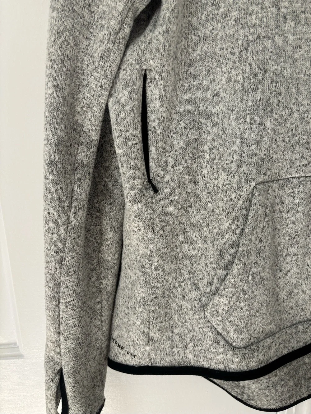 Nike Women’s Therma-FIT Heather Gray Pullover Hoodie Large